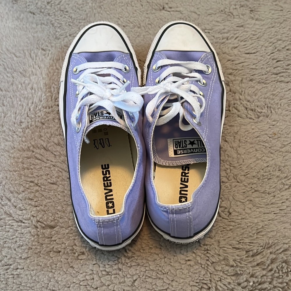 Lilac Converse - Picture 3 of 4